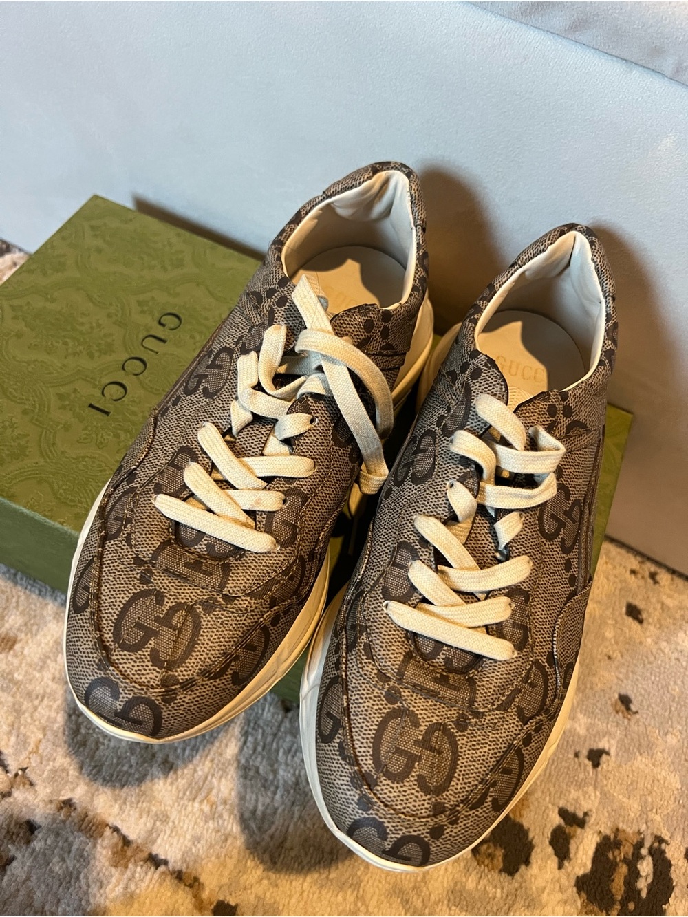 WOMEN'S GUCCI 100 RHYTON SNEAKER